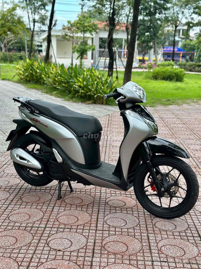 Honda SH Mode 2016 Серебристый 30 тыс. км
