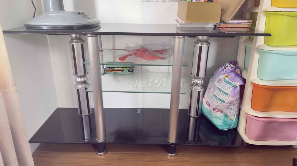 📺 Thanh lý kệ tivi kính cường lực còn đẹp. Mua bán Tủ, kệ gia đình tại Thành phố Thủ Đức Tp Hồ Chí Minh được đăng bởi Tên chưa cung cấp hình 1