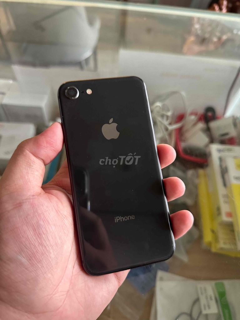 Apple iPhone 8 8GB Đen Đã sử dụng. Mua bán Điện thoại tại Quận Cẩm Lệ Đà Nẵng được đăng bởi Nguyễn Văn Công Thành hình 1
