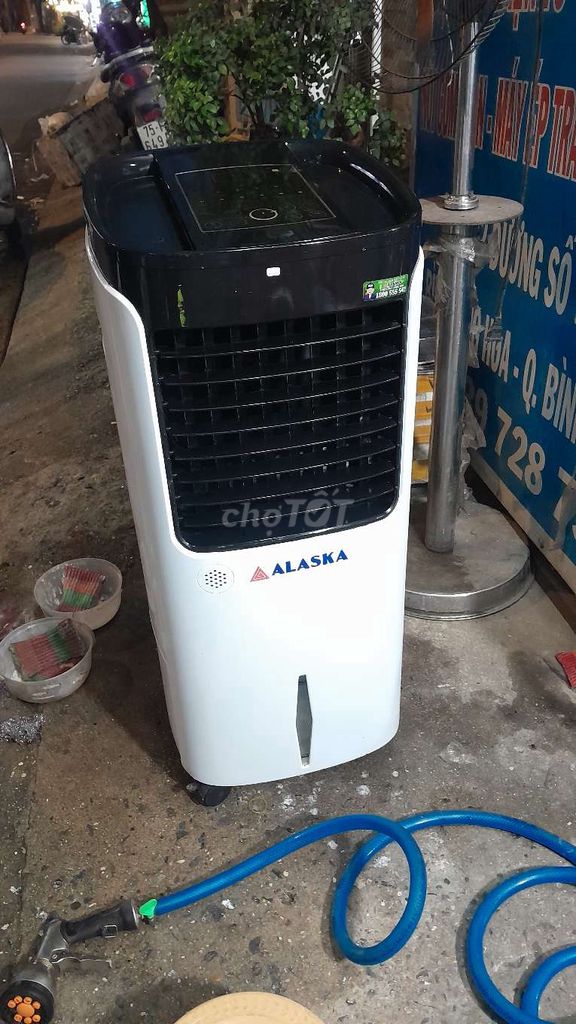 Quạt hơi nước hiệu Alaska, 130w, 20 lít.