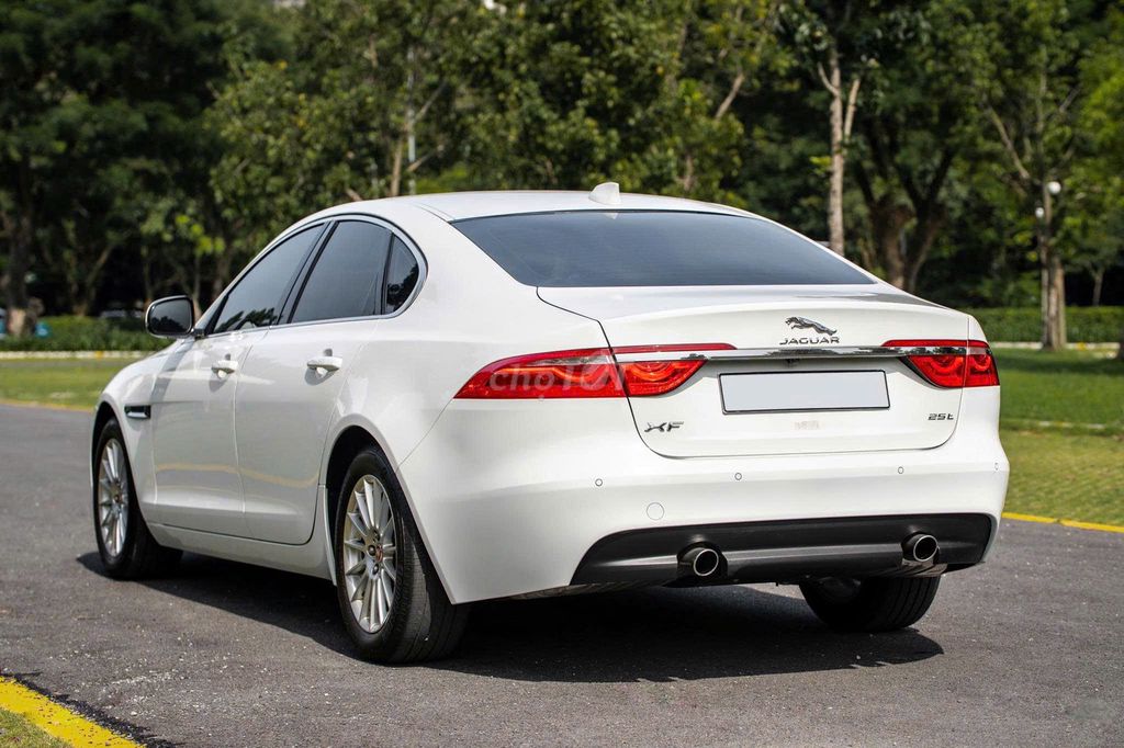 Jaguar XF 2016 PURE Trắng - 1 Chủ Từ Đầu. Mua bán Ô tô tại Quận 7 Tp Hồ Chí Minh được đăng bởi FatCar Auto hình 19