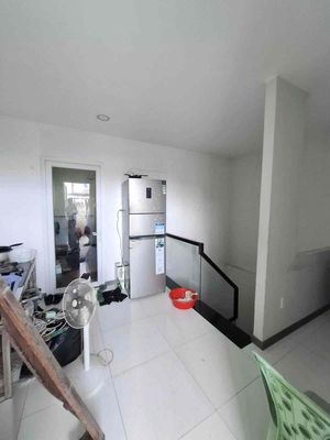 Căn hộ 71 m² · 7 PN · Đường Nguyễn Văn Công