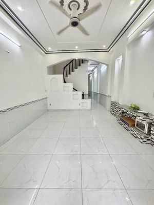 Nhà trệt lầu 3PN có nội thất KDC 91B chỉ 8,5 triệu