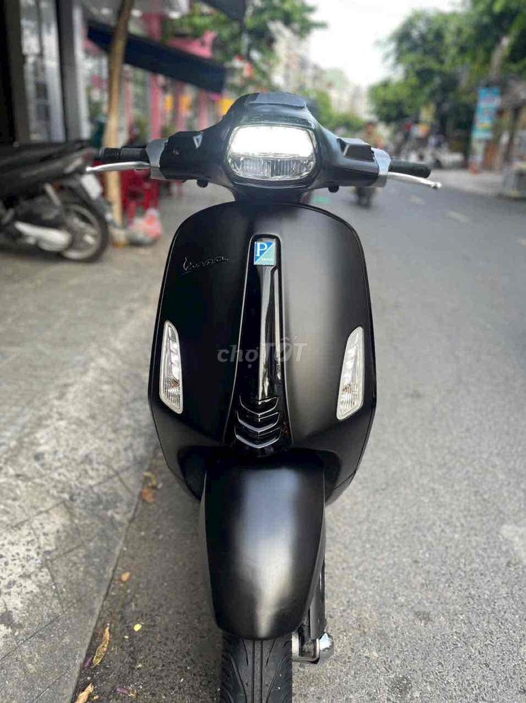 vespa đen dèn led xe máy rin êm chính chủ. Mua bán Xe máy tại Quận Thanh Khê Đà Nẵng được đăng bởi Long hình 2