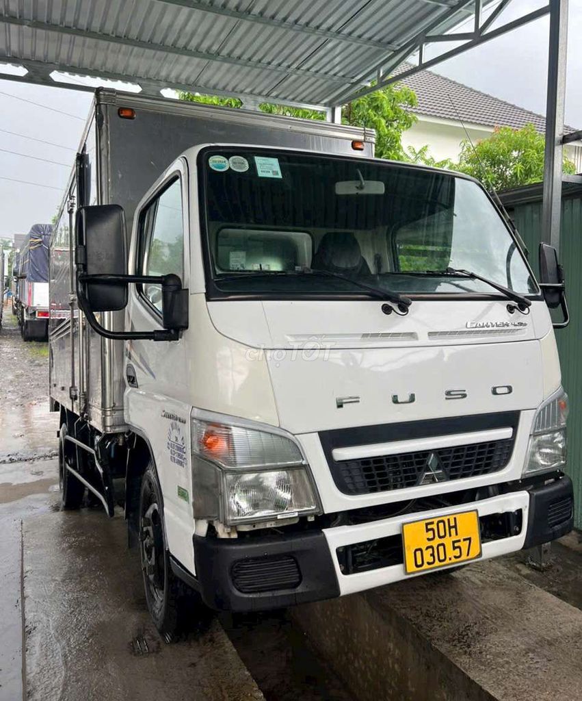 Bán gấp Fuso 1.9 tấn đời 2020 thùng kín 4m4