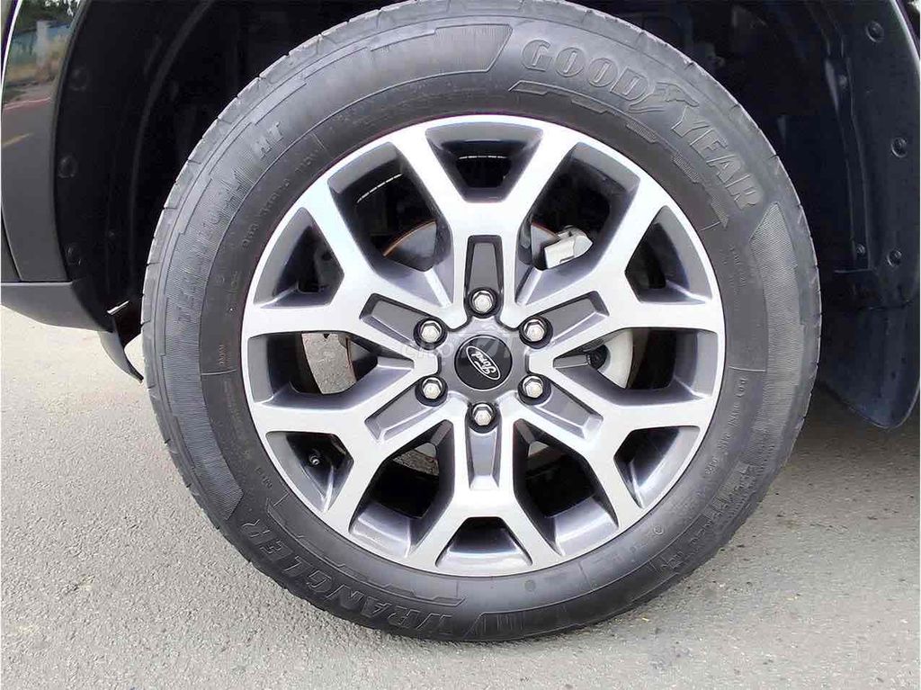 SIÊU LƯỚT 28.000 KM - CHẤT XE ĐẸP 1 CHỦ KHÔNG LỖI💯. Mua bán Ô tô tại Quận Gò Vấp Tp Hồ Chí Minh được đăng bởi DH AUTO FORD CHUYÊN XE FORD LƯỚT CHẤT LƯỢNG CAO hình 16