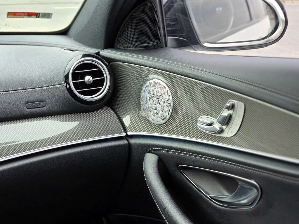 Mercedes E300 AMG Siêu Lướt 40000 KM. Mua bán Ô tô tại Quận Long Biên Hà Nội được đăng bởi Anh Tuấn hình 6