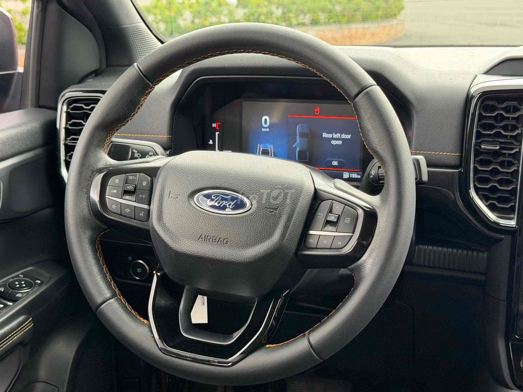 Ford Ranger Wildtrak 2023 красный 70 тыс. км