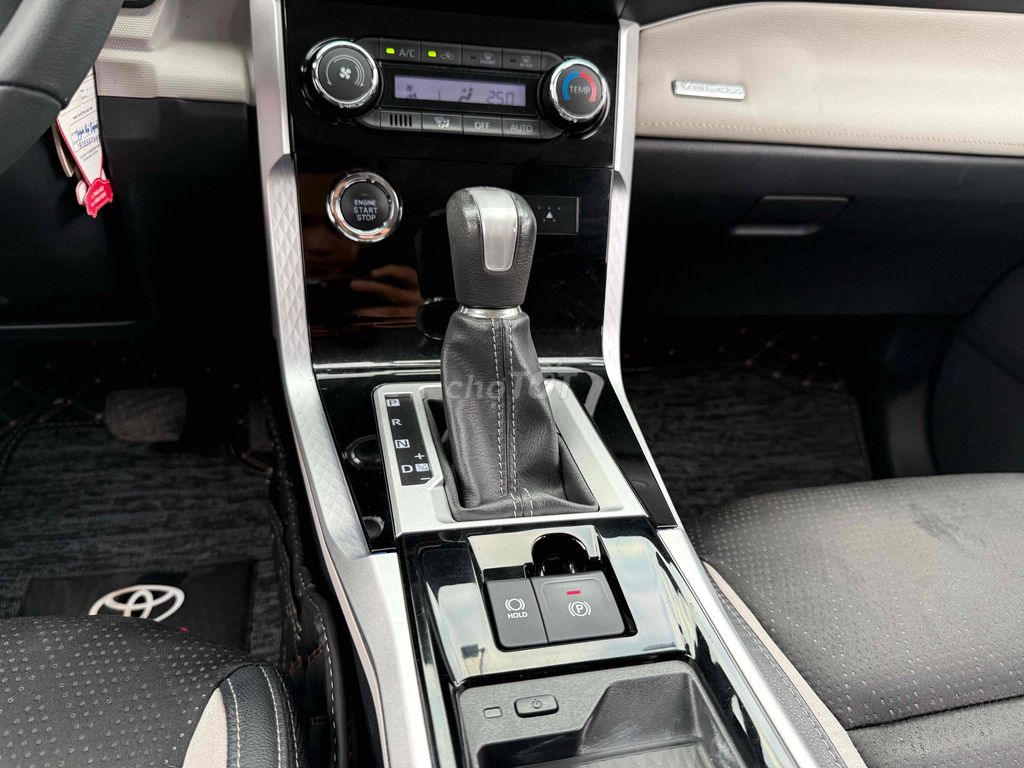 Toyota Veloz Cross 2022 CVT - 71000 km. Mua bán Ô tô tại undefined undefined được đăng bởi Dong Doanh hình 11