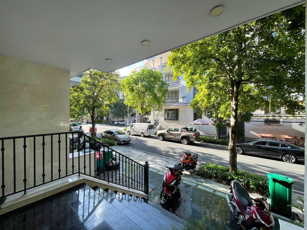 Cho Thuê MB Trệt 147m²  Vạn Phúc – Hầm Xe, Thang Máy – 19 Triệu/tháng