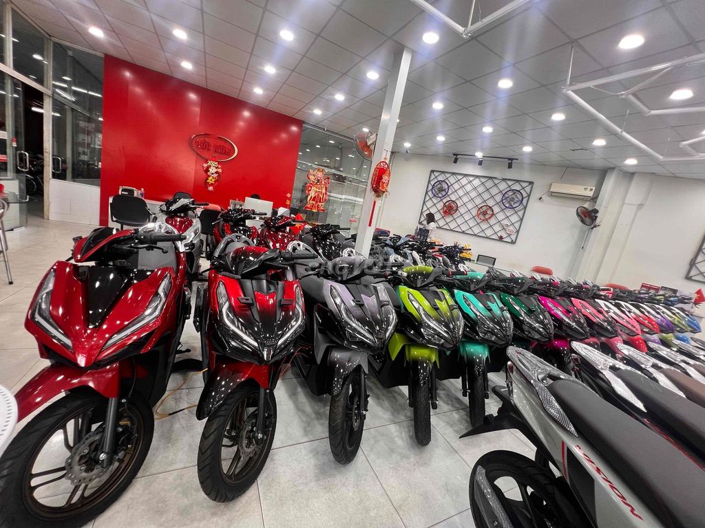 Cần bán gấp xe Vario 125/60 giá rẻ. Mua bán Xe máy tại Quận 12 Tp Hồ Chí Minh được đăng bởi Thanh Hằng hình 6