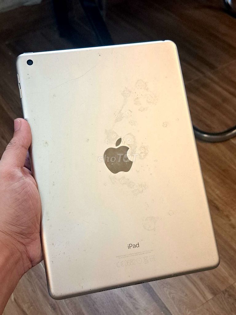 iPad Gen 5 màn 10in chạy mượt mọi app cho bé học. Mua bán Máy tính bảng tại Quận Hải Châu Đà Nẵng được đăng bởi Lộc Roy hình 2