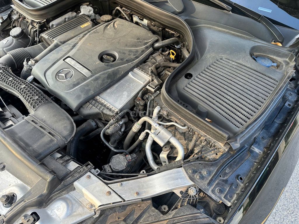 Mercedes Benz GLC 250 4Matic cuối 2016. Xe đẹp Zin. Mua bán Ô tô tại Huyện Sóc Sơn Hà Nội được đăng bởi Salon Auto Đào Hằng hình 3