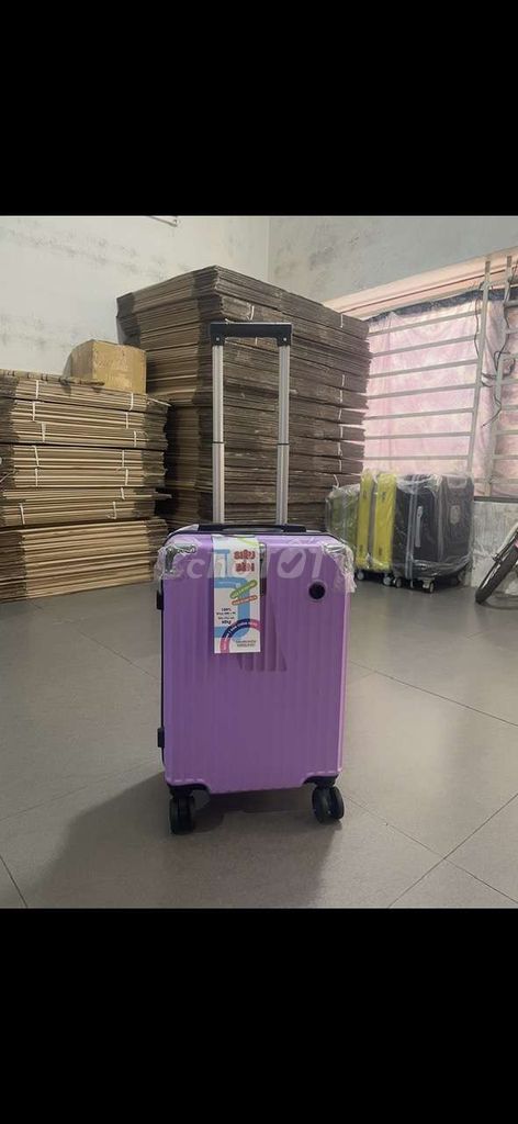 Vali nhựa tím size 20. Mua bán Túi xách tại Quận Tân Bình Tp Hồ Chí Minh được đăng bởi Phạm Thị Ny Ny hình 1