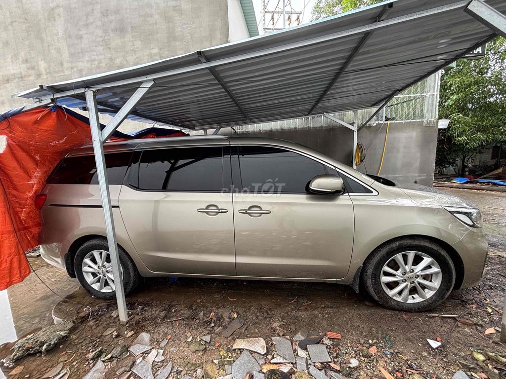 Kia Sedona 2018 2.2L DATH - 98000 km. Mua bán Ô tô tại Thành phố Thủ Dầu Một Bình Dương được đăng bởi Trung hình 3