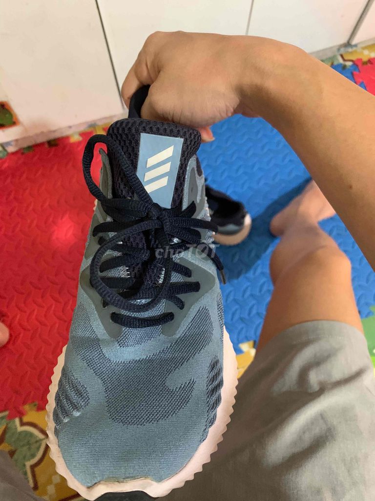 Giày thể thao Adidas Alphabounce size 40. Mua bán Giày dép tại Huyện Gia Lâm Hà Nội được đăng bởi Hải Nam hình 1