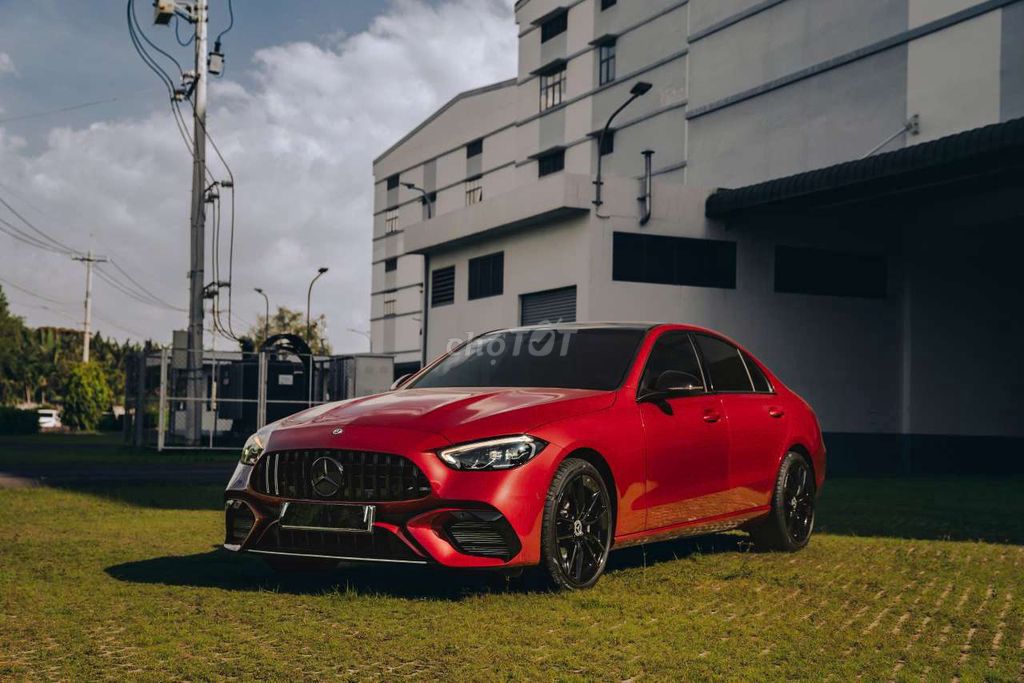 Mercedes C200 Avantgarde 2022 Đỏ 15.000km. Mua bán Ô tô tại Quận 7 Tp Hồ Chí Minh được đăng bởi Hoàn Lee Xe Lướt hình 3