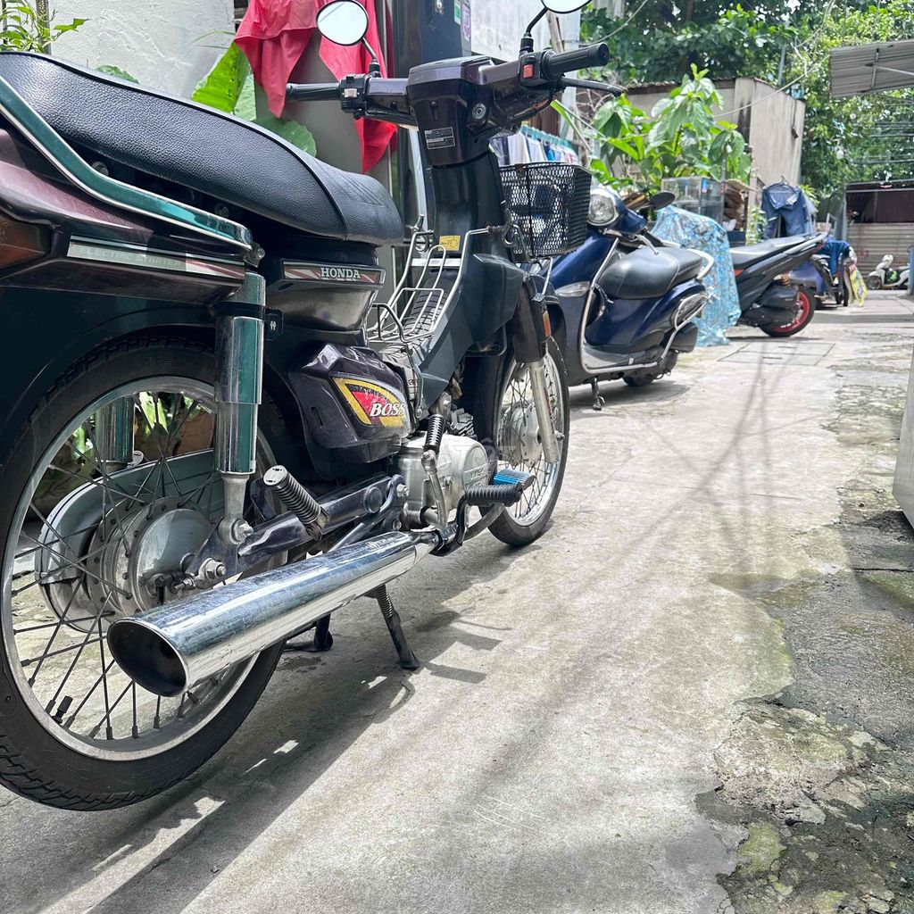 xe cho ae đi cày đây. Mua bán Xe máy tại Quận Bình Thạnh Tp Hồ Chí Minh được đăng bởi Đạt Lê hình 1