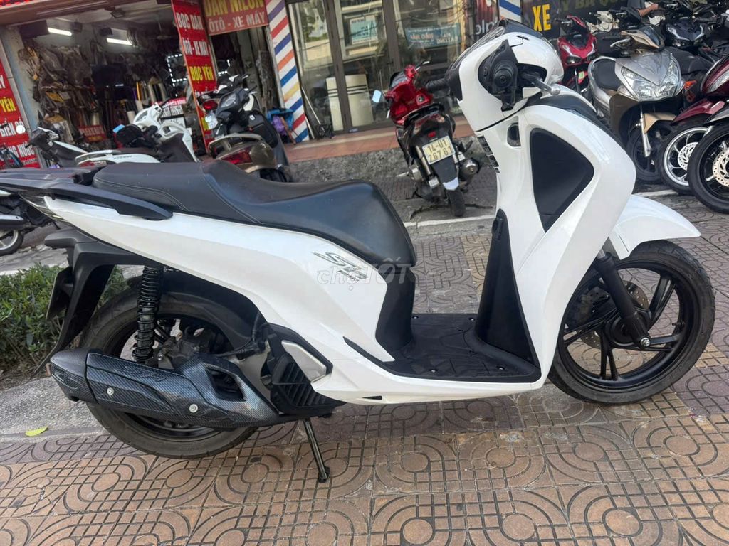 SH 125 phanh abs 2017. Mua bán Xe máy tại Thành phố Móng Cái Quảng Ninh được đăng bởi Việt Thắng hình 3