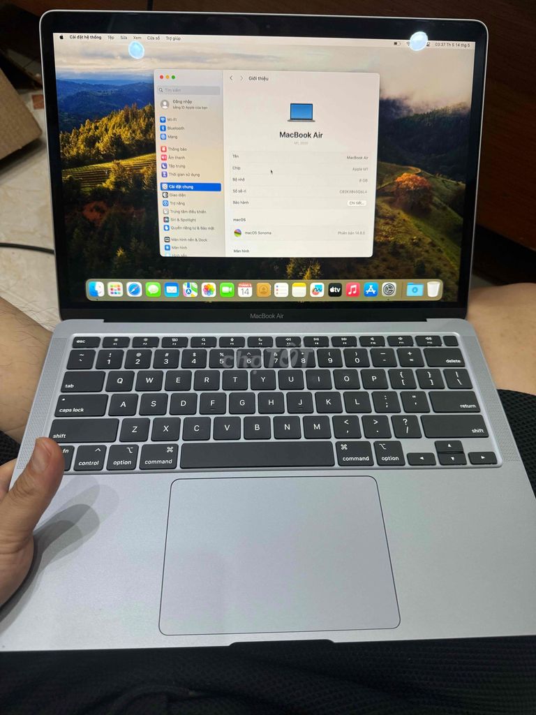 Macbook Air M1 8/256 like new MDM. Mua bán Laptop tại Quận Cầu Giấy Hà Nội được đăng bởi Kyu Store hình 1
