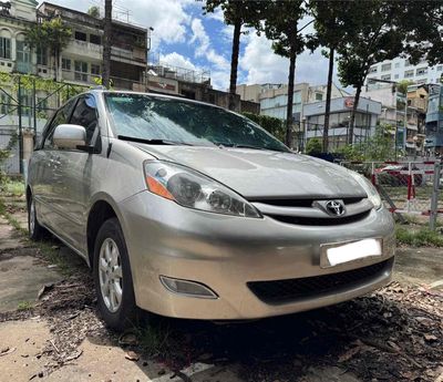 Toyota Sienna 2007 - 179000 km. Mua bán Ô tô tại Quận 10 Tp Hồ Chí Minh được đăng bởi Nguyễn Minh Vũ