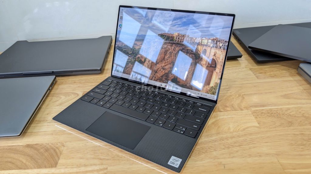 Dell XPS 9300 i7-1065G7 13.4 inch 16GB/256GB. Mua bán Laptop tại Quận Gò Vấp Tp Hồ Chí Minh được đăng bởi Cao hung phat hình 1