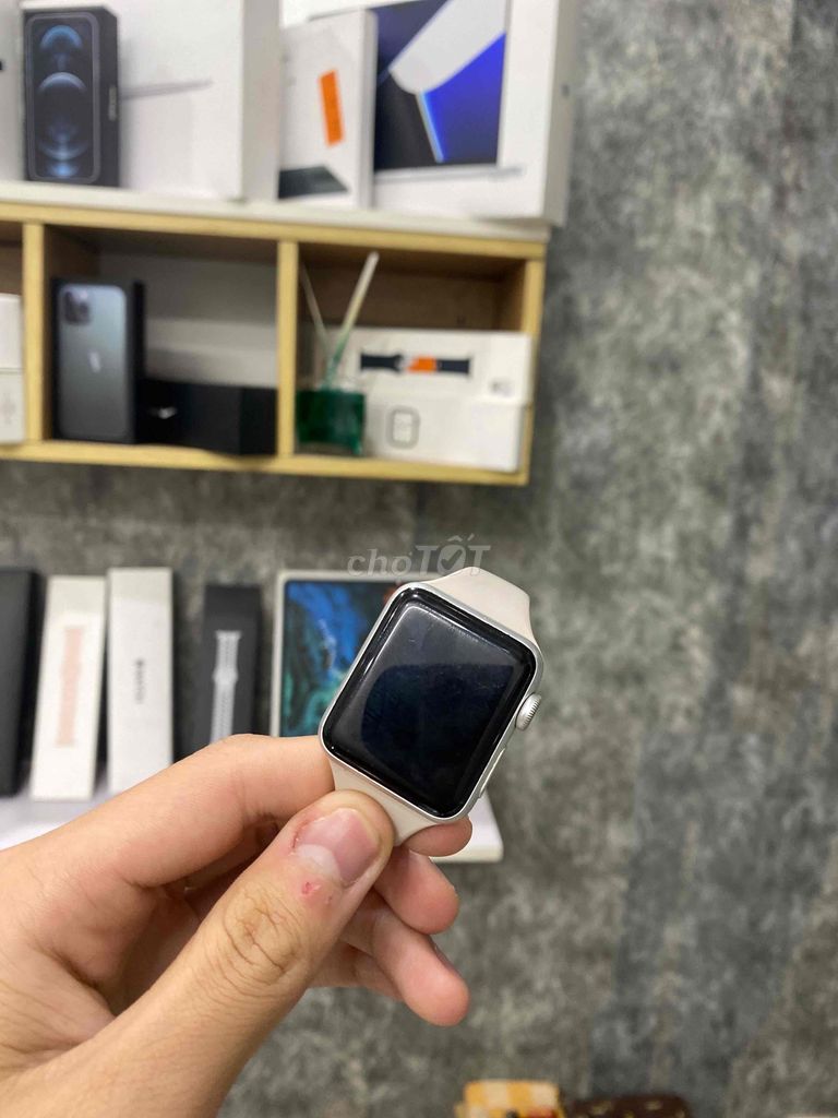 Apple Watch Series 3 38mm ngoại hình 98-99%