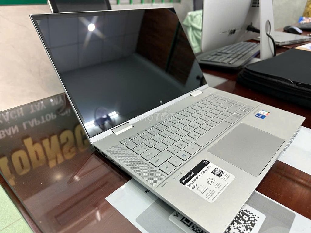 HP Envy x360 15m-es1023dx i7 cảm ứng gập 360 độ