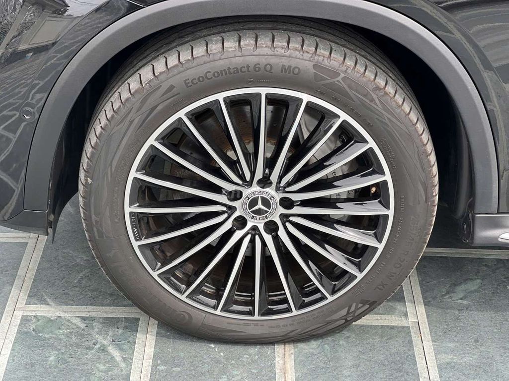 Mercedes glc 300 sx 23 lướt 5 ngàn km rin 100%. Mua bán Ô tô tại Thành phố Thủ Đức Tp Hồ Chí Minh được đăng bởi BÌNH VÌNH PHÚ CHUYÊN XE LƯỚT BAO TEST HÃNG  hình 17