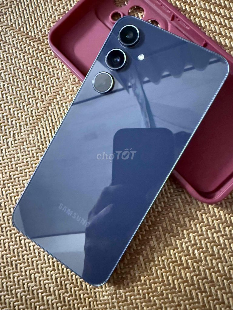 Samsung A55 256GB Tím Mới nguyên zin. Mua bán Điện thoại tại Quận Liên Chiểu Đà Nẵng được đăng bởi Thuý Phượng hình 1