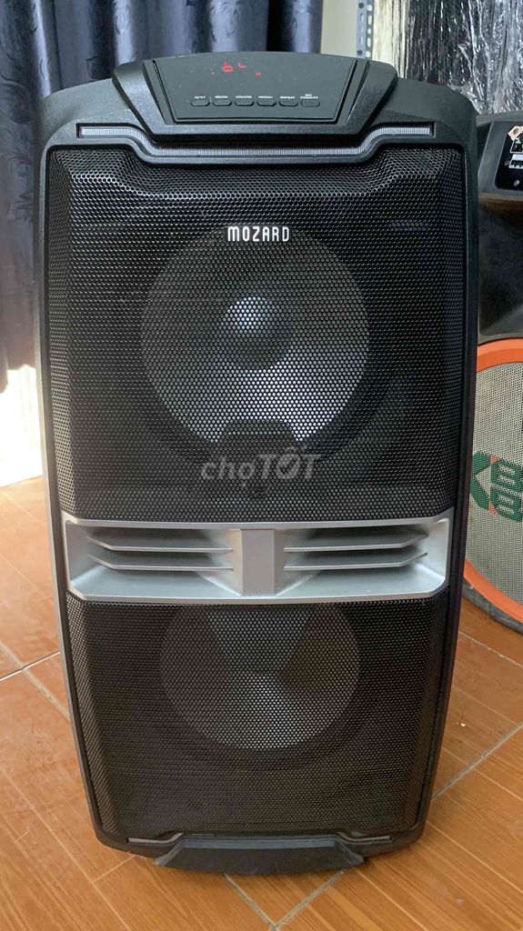 Thanh lý loa kéo Mozard L1028K, bluetooth