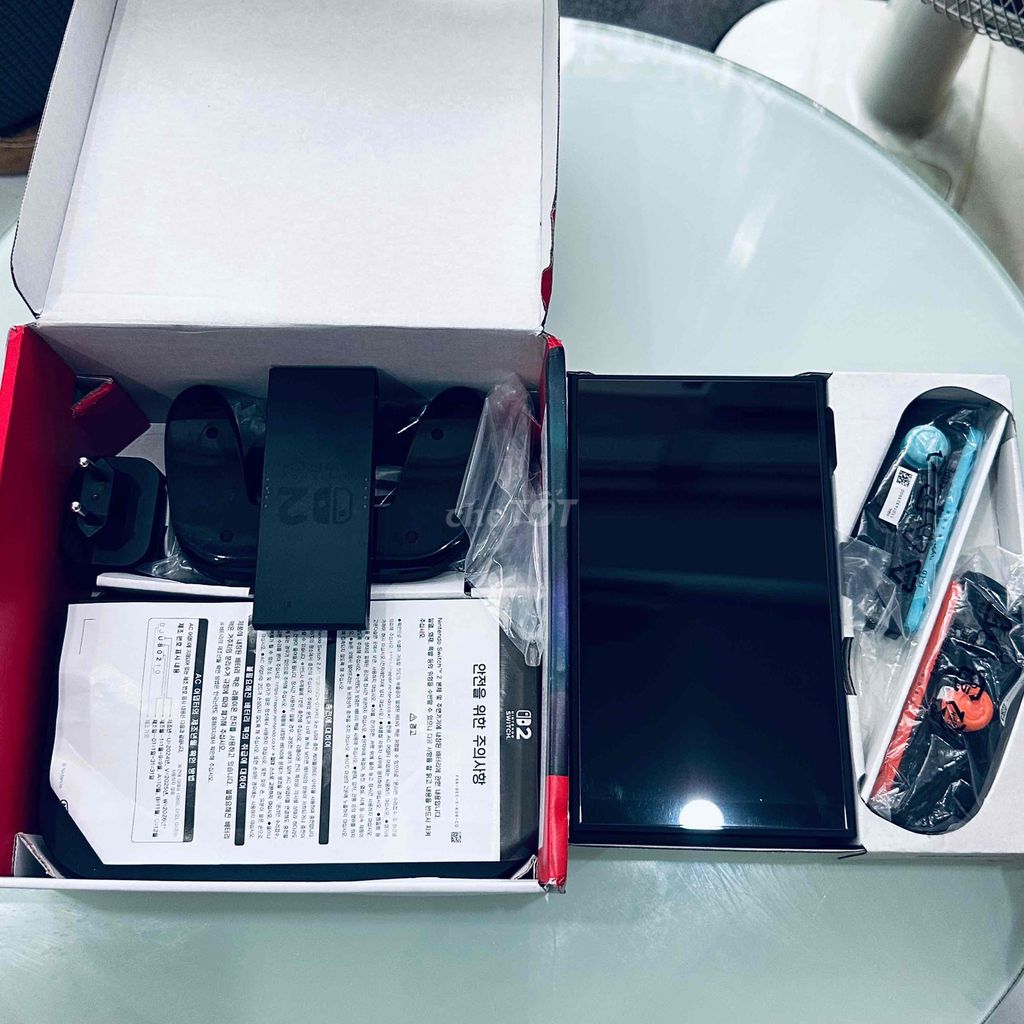Nintendo Switch 2 Đen Likenew 99% Fullbox. Mua bán Thiết bị chơi game tại Quận 8 Tp Hồ Chí Minh được đăng bởi school stone hình 1