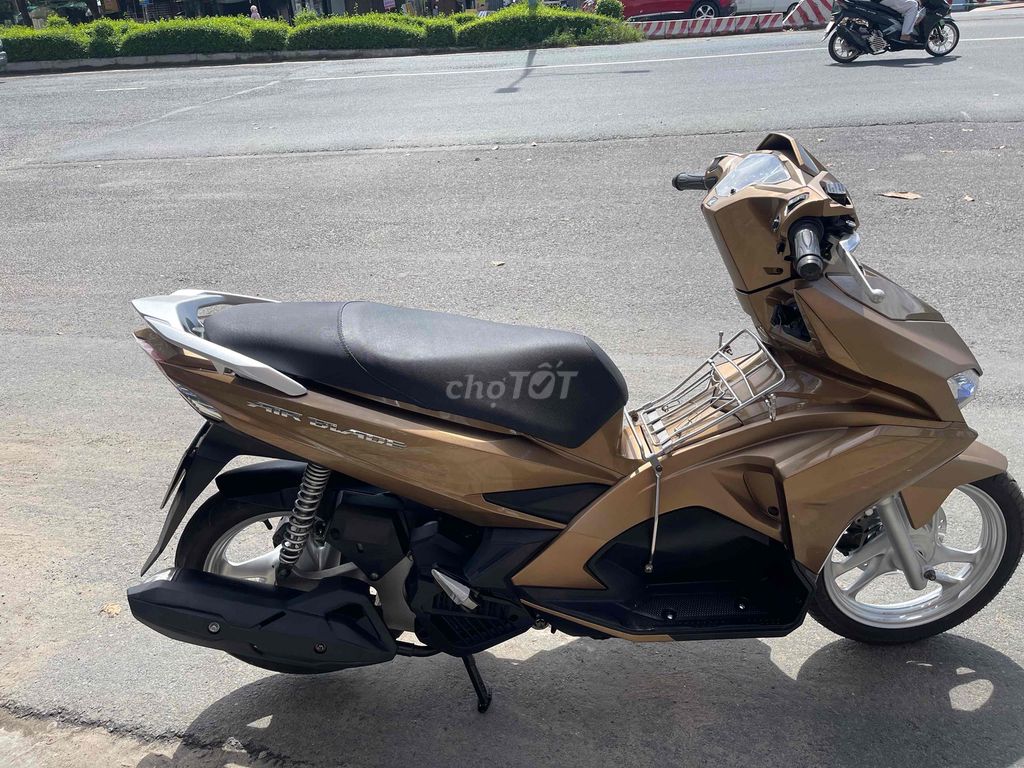 Honda Air Blade  siêu nhân xe keng bs65. Mua bán Xe máy tại Quận Ninh Kiều Cần Thơ được đăng bởi Cửa Hàng xe máy Hoàng Hải hình 5