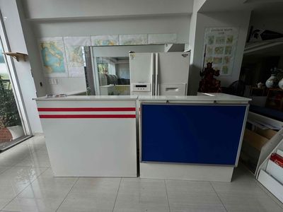 Bán tủ lạnh và bộ bàn tiếp tân
