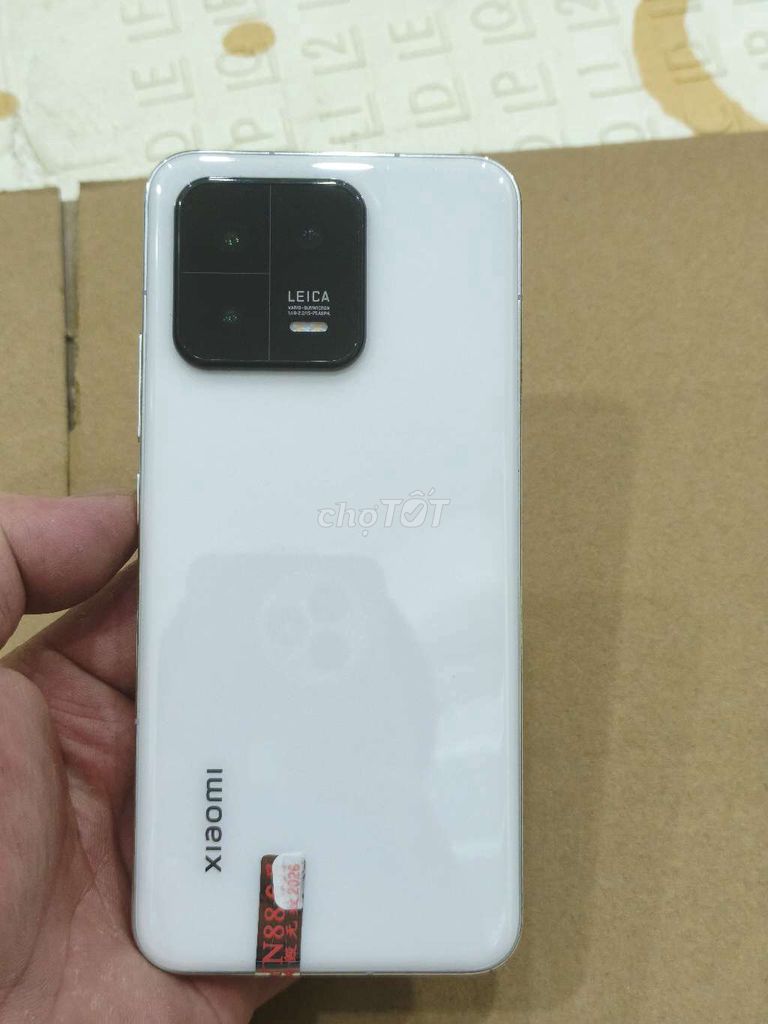 Xiaomi 13 12GB/256GB Trắng Like New. Mua bán Điện thoại tại Quận Hoàng Mai Hà Nội được đăng bởi Nguyennoi hình 1