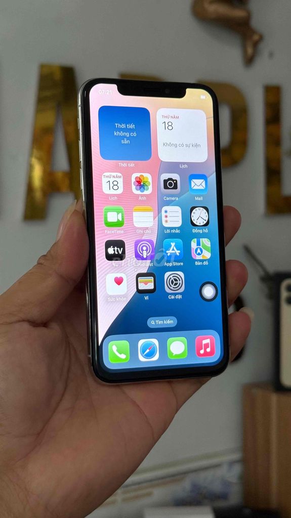 Apple iPhone Xs 64GB Trắng. Mua bán Điện thoại tại Quận Ninh Kiều Cần Thơ được đăng bởi Minh  hình 1