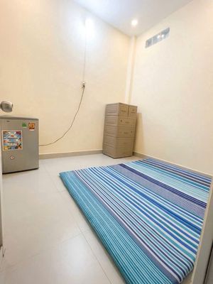Phòng máy lạnh qua ĐH Sài Gòn 10 phút