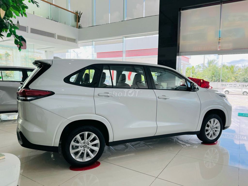 Toyota Innova Cross 2025 giao ngay. Mua bán Ô tô tại Huyện Bình Chánh Tp Hồ Chí Minh được đăng bởi TRANGTRAN TOYOTA AN THÀNH hình 9