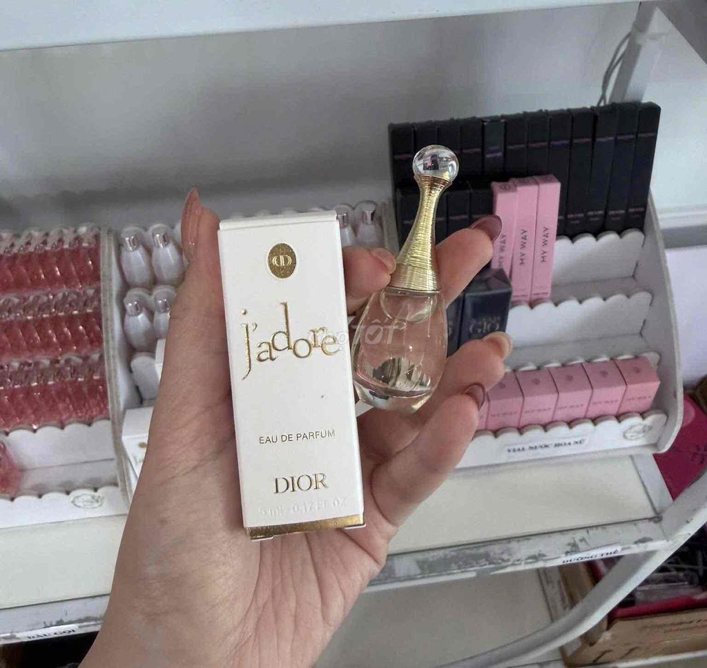 Nước hoa Dior Jadore EDP Nữ 5ml. Mua bán Nước hoa tại Quận Hoàng Mai Hà Nội được đăng bởi CHUYÊN SỈ HÀNG HÀN PHÁP MINH THU hình 1