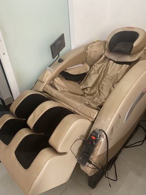 Bán ghế massage full chức năng Toshiko,giọng nói. Mua bán Bàn ghế tại Quận Bình Thạnh Tp Hồ Chí Minh được đăng bởi Mr Dương
