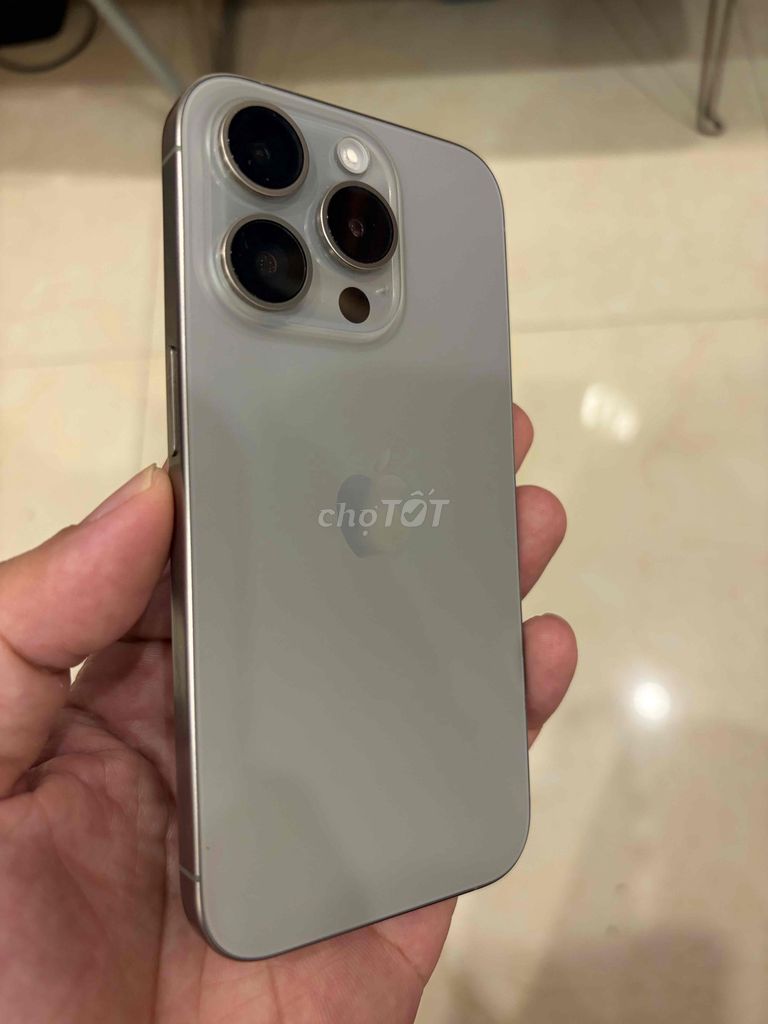 iPhone 15 Pro Titan bạc 128Gb đẹp 99% nguyên bản. Mua bán Điện thoại tại Quận Ba Đình Hà Nội được đăng bởi Hưng Nguyễn hình 1