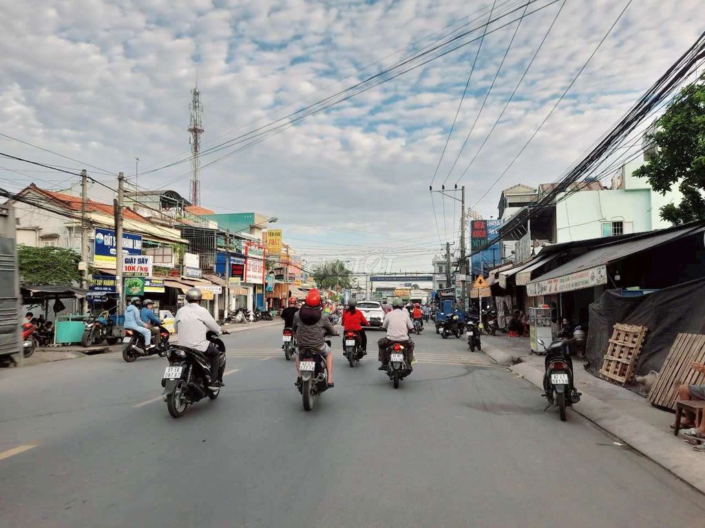 Chỉ 1.15 tỷ sở hữu 1113m2 đất có thổ cư View Kênh cực đẹp. Mua bán đất tại Huyện Tân Trụ Long An được đăng bởi Thanh Hùng hình 5
