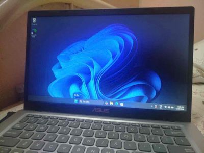 ASUS Celeron N4020 4GB/256GB 14 inch