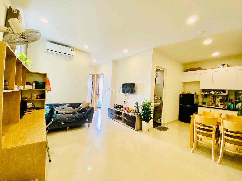 Chính chủ bán căn 2PN - 66m2, view Đông Nam, Full nội thất, ở ngay