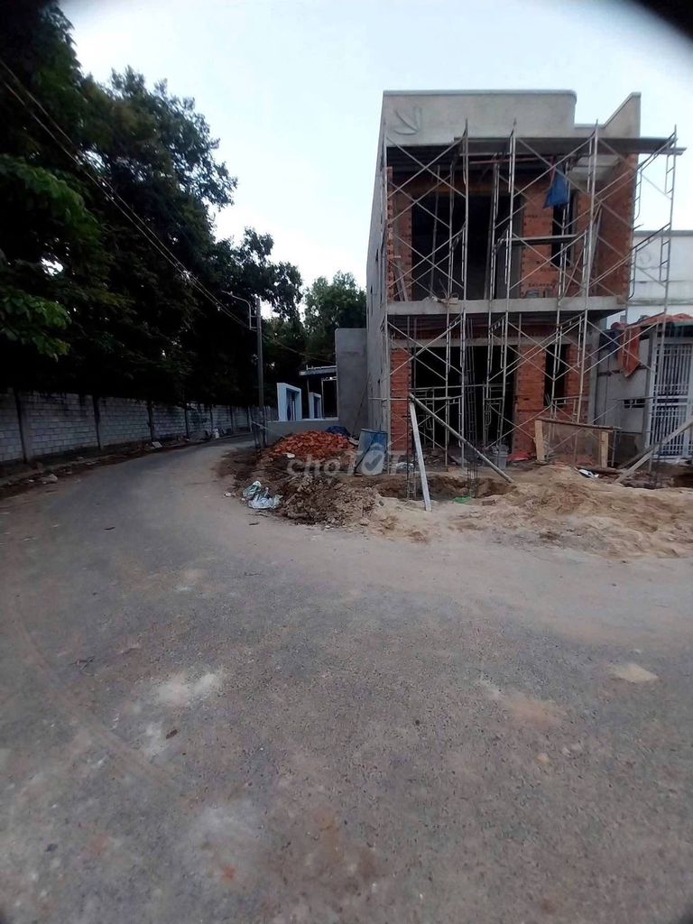 Bán nhà lô góc sát K Mỹ Phước 3, Thới Hòa, TP.HCM