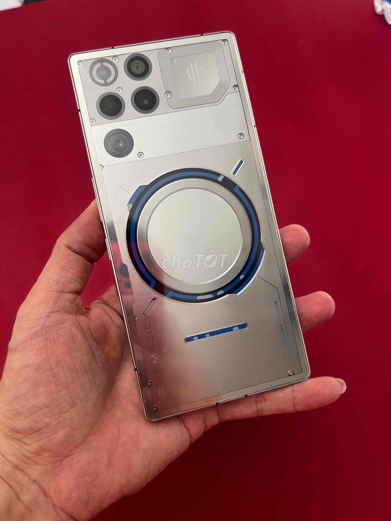 REDMAGIC 11 Pro Plus 512GB Bạc. Mua bán Điện thoại tại Thị xã Bến Cát Bình Dương được đăng bởi Thế Giới Phone hình 1