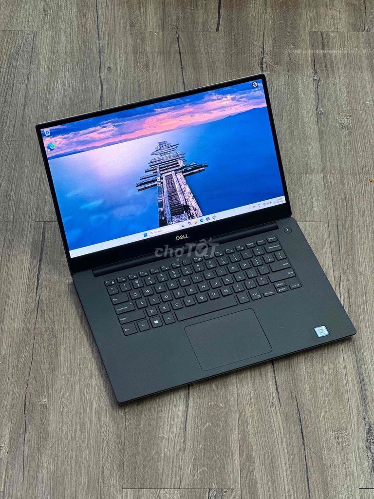 Dell Precision 5540 4K i7-9850H 15.6 inch 32GB/1TB. Mua bán Laptop tại Quận 10 Tp Hồ Chí Minh được đăng bởi APPLE 2HAND hình 1