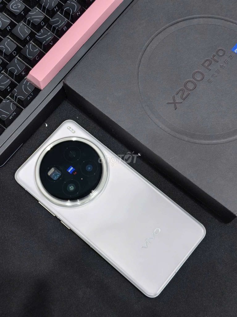 Vivo X200 Pro 16GB/512GB Bạc. Mua bán Điện thoại tại Quận Hải Châu Đà Nẵng được đăng bởi phuc nguyen hình 1