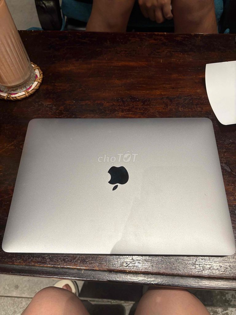 Apple MacBook Pro M1 8GB/256GB Bạc. Mua bán Laptop tại Quận Gò Vấp Tp Hồ Chí Minh được đăng bởi Bích Ngọc hình 1