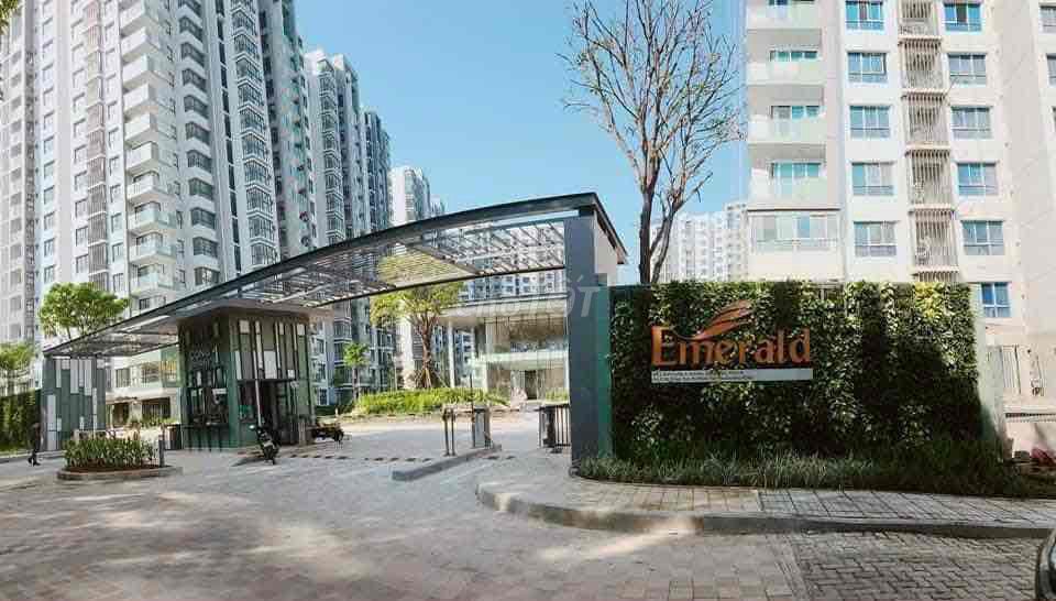 cho thuê căn hộ Emerald 71 m2 giá 11 triệu